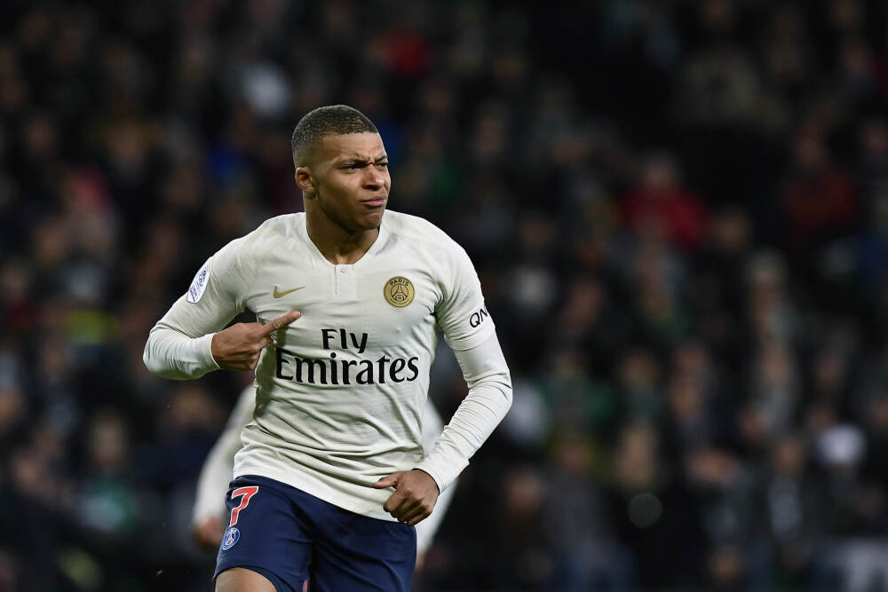 中超公司原副总经理杨扬因涉嫌严重违法接受监察调查